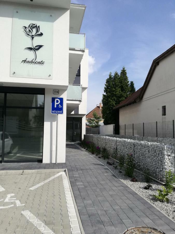 Ambiente Lejlighed Dunajská Streda Eksteriør billede